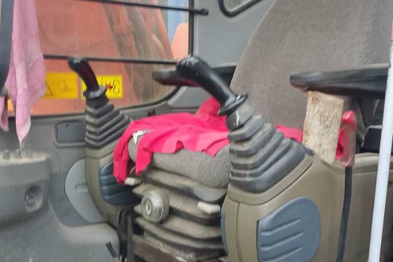 OmecoHub - Immagine FIAT KOBELCO EX135